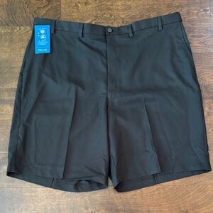Haggar Men's Black Flat Front Golf Shorts 48 NWT